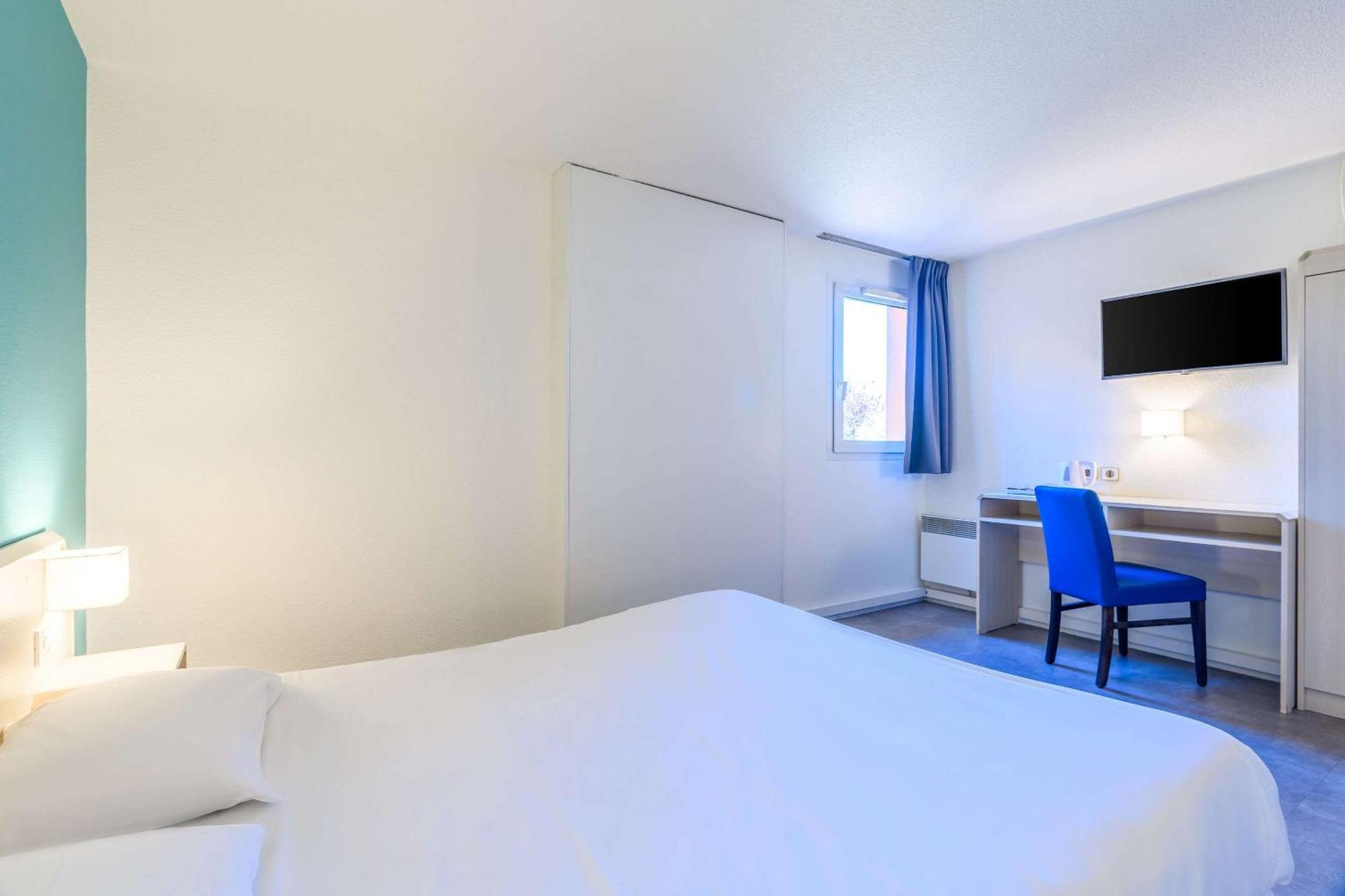 Comfort Hotel Orleans Saran Buitenkant foto