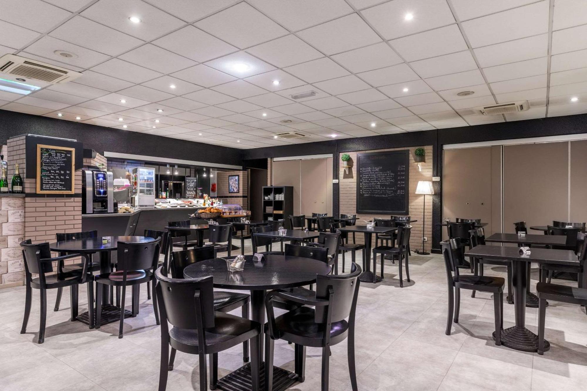 Comfort Hotel Orleans Saran Buitenkant foto
