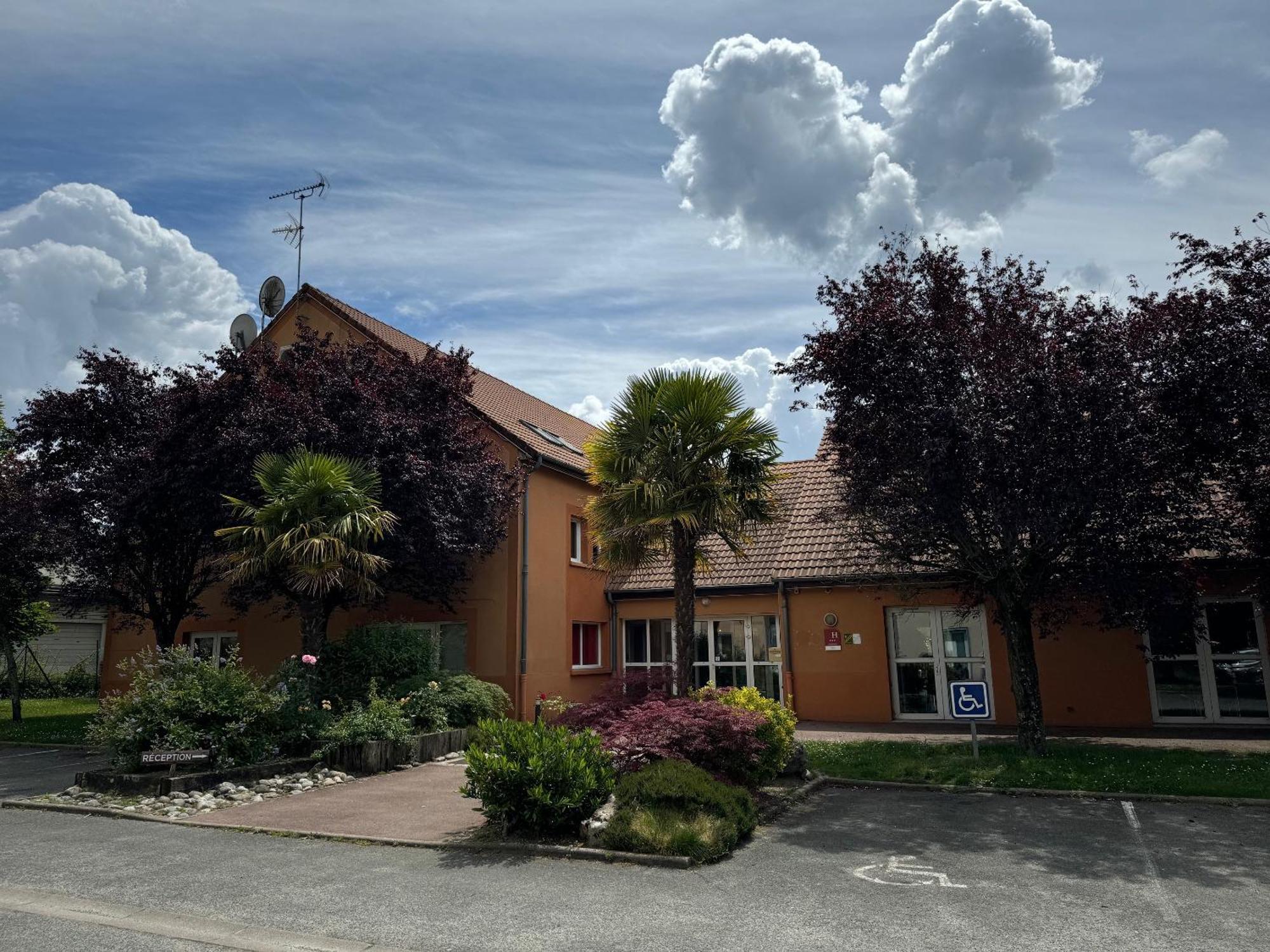 Comfort Hotel Orleans Saran Buitenkant foto