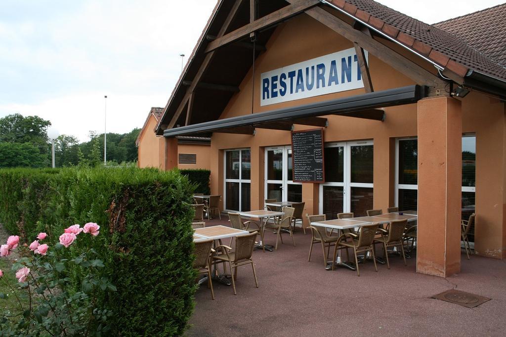 Comfort Hotel Orleans Saran Buitenkant foto
